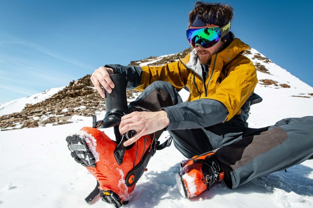 Ski tour - how to master kick turns —