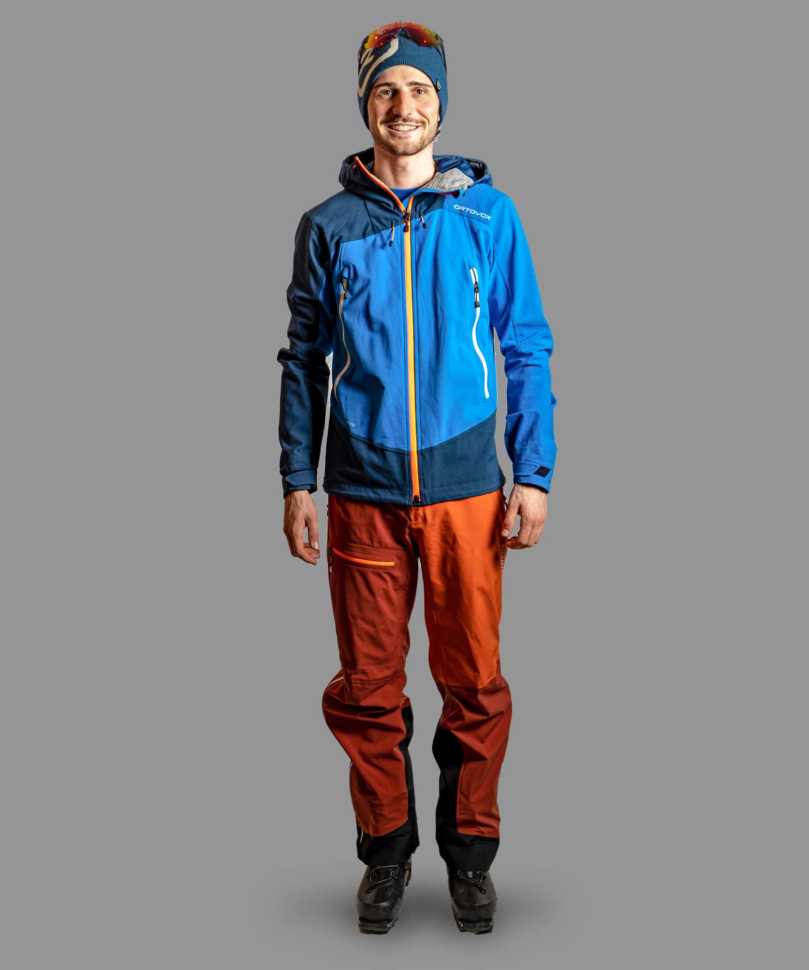 Ski touring clothing how the multi layer principle works